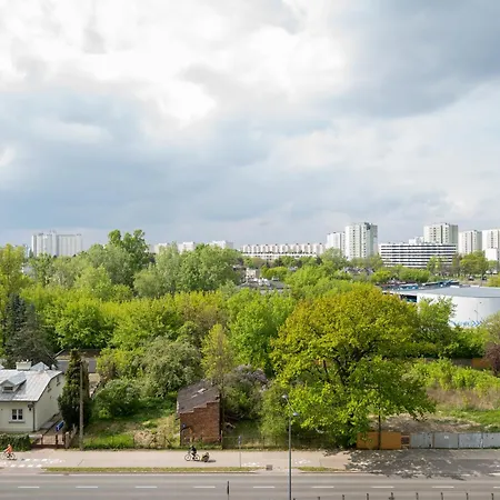 Metro Wilanowska Blue Warszawa